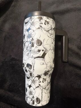 Hydrapeak 40oz Skulls Tumbler